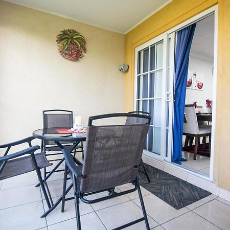 The Oasis I, Portmore Country Club Екстериор снимка